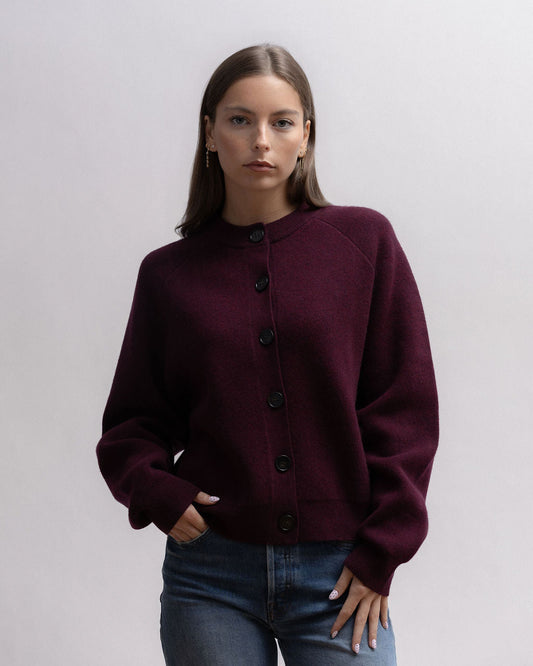 Cardigan Bi wine
